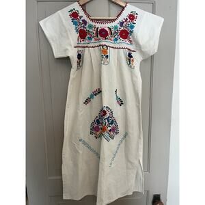 White Colorful Embroidered Mexican Folk Sun Dress Medium Cinco De Mayo Festival
